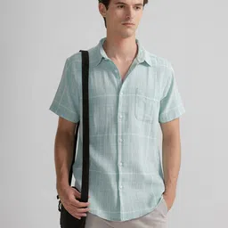 Crocodile Checked Spread Collar Regular Fit Casual Shirt-picture-54