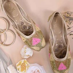 Jove Women's Golden Ethnic Juttis-image-54