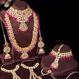 Peora Gold-Plated Choker Long Necklace Earrings Maangtikka Hathphool Nathiya Bridal Jewellery Set-image-16