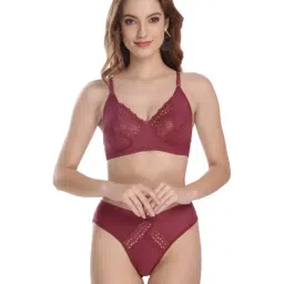 AROUSY Maroon Self Pattern Bra Panty Set-picture-12
