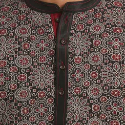 Arch element Men Geometric Printed Flared Sleeves Thread Work Kurta image 4