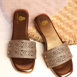 sneakers villa Women Embellished Open Toe Flats-image-76
