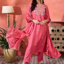 Sangria Pink Floral Gotta Patti Notch Neck Kurta With Trousers And Dupatta-picture-13