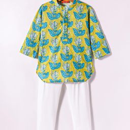 Exclusive from Jaipur Cotton Woven Three Fourth Sleeves Sleeves Kurta Pyjama Set with Floral Print - Yellow-image-76