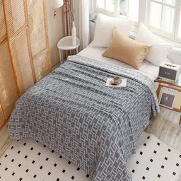 JC HOME Grey & White Abstract Printed Cotton AC Room 300 GSM Double Bed Quilt-13