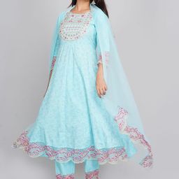 Neemiya Women Bandhani Printed Regular Kurta with Trousers & With Dupatta image 5