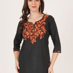Brownverse Embellished Embroidered Sweetheart Neck Cotton Top-image-102