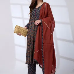 Globus V-Neck Floral Print Sequin A-Line Kurta With Pant & Gotta Lace Dupatta Workwear Set-image-34