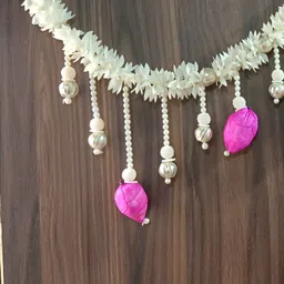 Nutts White & Pink Lotus Bandhanwar Festive Decor-image-29