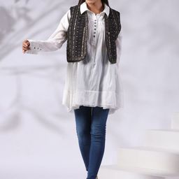 Nyaro Women Geometric Crop Open Front Jacket with Embroidered image 1