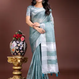 DIVASTRI Striped Zari Organza Saree-image-37