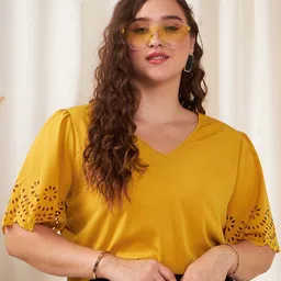 Berrylush Curve Plus Size Yellow V-Neck Cut Out Top-image-93