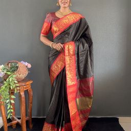 LeeliPeeri Designer Checked Woven Design Zari Saree-image-42