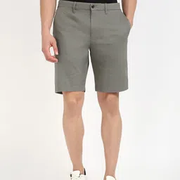 Tommy Hilfiger Men Solid Regular Fit Mid-Rise Shorts-picture-53