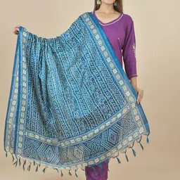 LA FEMINAE Printed Bandhani Dupatta-13