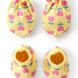 Babyhug 100% Cotton Knit Mittens and Booties With Heart Print - Yellow-image-42