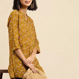 Sangria Ethnic Motifs Printed Sequinned Kurti-picture-19