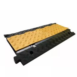 RS PRO 910 mm Black & Yellow Cable Cover in Rubber, 25 mm Inside dia., 2522788-image-2