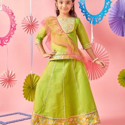 MASTARANG Three fourth Sleeve Lehenga Choli Set With Lace Embroidery At Yoke And Ruffled Duppata - Limegreen-image-8