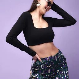 Scorpius Black Slim Fit Crop Top-image-74