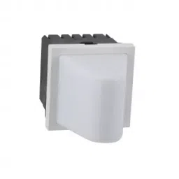 Legrand Myrius Triangular Bulkhead Red 2 Module 0785 70-17