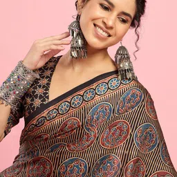 Sangria Ethnic Printed Saree With Blouse Piece-picture-16