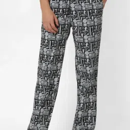 UnderJeans by Spykar Black & White Printed Pyjamas-image-28