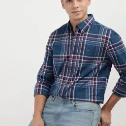 Tommy Hilfiger Desert Sky Cotton Regular Fit Checks Shirt-image-53