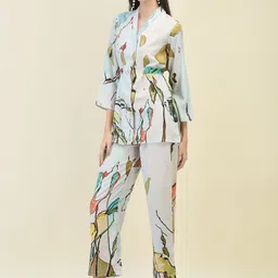 Shree Abstract Printed V-Neck Three Quarter Sleeve Top With Trouser image 3