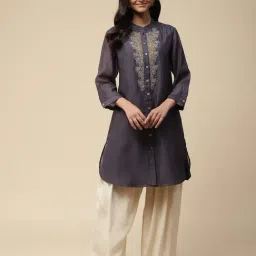 aarke Ritu Kumar Grey Embroidered Kurta-picture-13