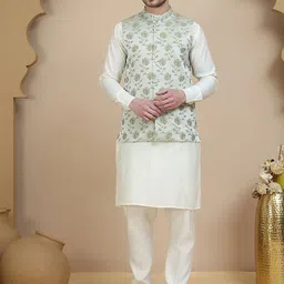 Jompers Mandarin Collar Straight Kurta With Pyjamas & Nehru Jacket-picture-4