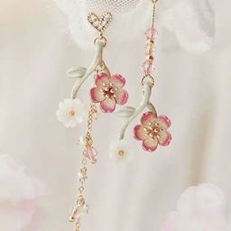 SUYUG Stainless Steel Gold-Plated Floral Shaped Drop Earrings-image-27