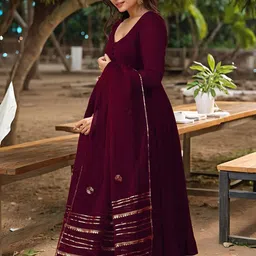 Aaghnya Round Neck Anarkali Kurta with Trousers & Dupatta image 3