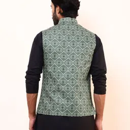 Satwaa Men Printed Nehru Jacket image 3