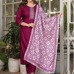 BAPS Women Floral Embroidered Regular Kurta with Trousers & With Dupatta-picture-13