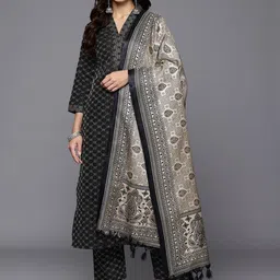 KSUT Women Black Cotton Blend Kurta Sets-picture-17