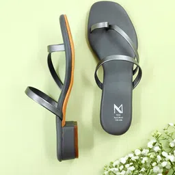 THE MADRAS TRUNK Striped Flatform Sandals-39