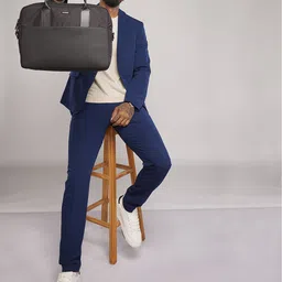 CARRIALL Unisex Black Messenger Bag-image-11