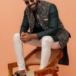 KISAH Mandarin Collar Straight Kurta With Churidar & Printed Nehru jacket-picture-32