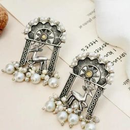 Abdesigns Silver Minimal Drop Earrings-image-78
