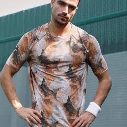 Campus Sutra Charcoal Black Rust Orange Blur-Imprint Activewear T-Shirt-picture-23
