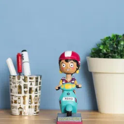 Chumbak Scooty Pai Multicolor Bobble Head - Set of 1-image-46