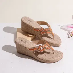Inc.5 Women's Rose Gold Thong Wedges-picture-18