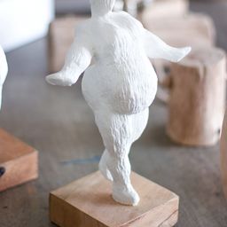 The Wishing Chair White Amelia - Chubby Chic Statue Ceramic Figurine Showpiece-image-37