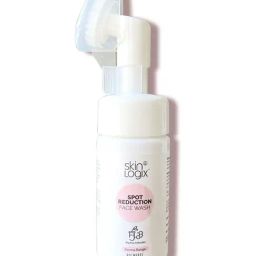 Richfeel Skin Logix Spot Reduction Face Wash - 100 gm-image-1