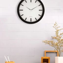 CHRONIKLE Classic Round Black Wood Wall Clock-22