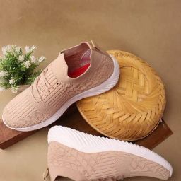 Trase Women's Beige Walking Shoes-image-13