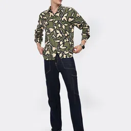 Eszett Floral Printed Spread Collar Casual Shirt-picture-32