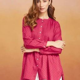 Fabindia Pink Cotton Self Pattern Top-picture-42