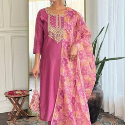 URMIR FASHION Women Floral Regular Thread Work Kurta with Trousers & With Dupatta-picture-18